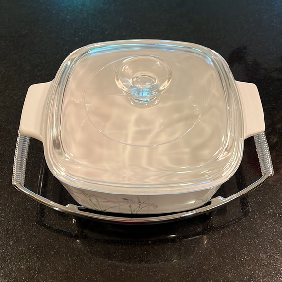 "Shadow Iris" - 1.5L / 1.5 QT CorningWare Casserole with Lid (A-9-C) - Picture 2 of 6